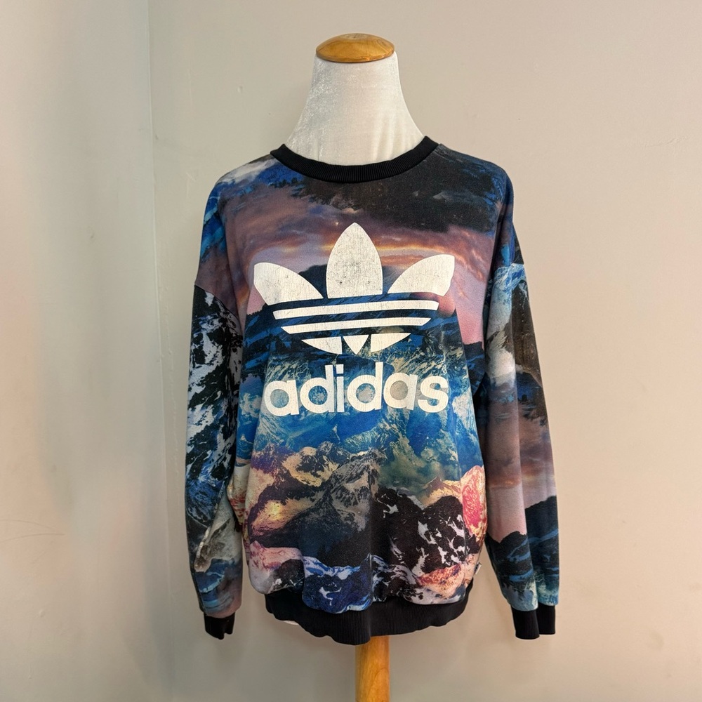 💎 LIMITED EDITION 💎    Adidas Unisex Crewneck Sweater